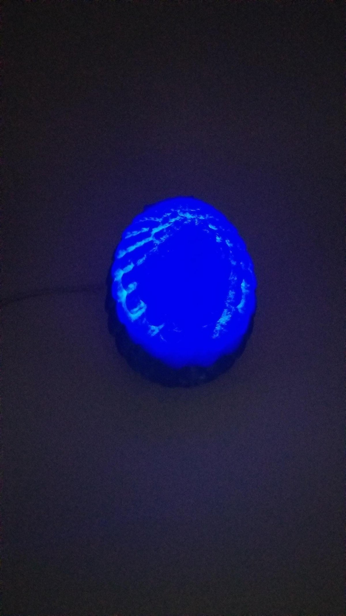 Dragon Egg Magnetic Wireless Phone Charger Stand