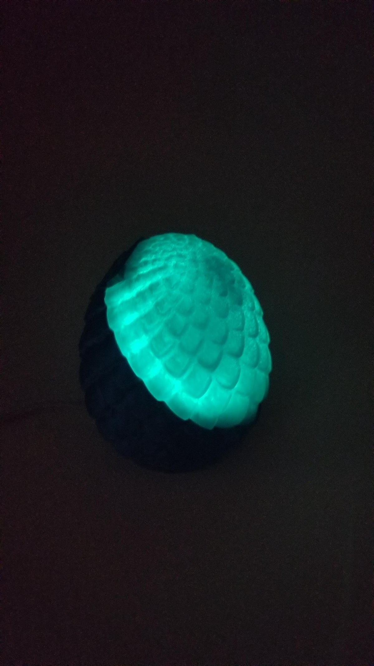 Dragon Egg Magnetic Wireless Phone Charger Stand